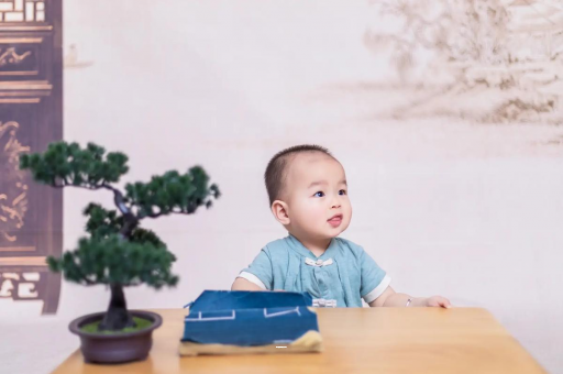 代怀哪里最便宜五个月宝宝可以站吗 代怀哪里最便宜五个月宝宝可以站吗